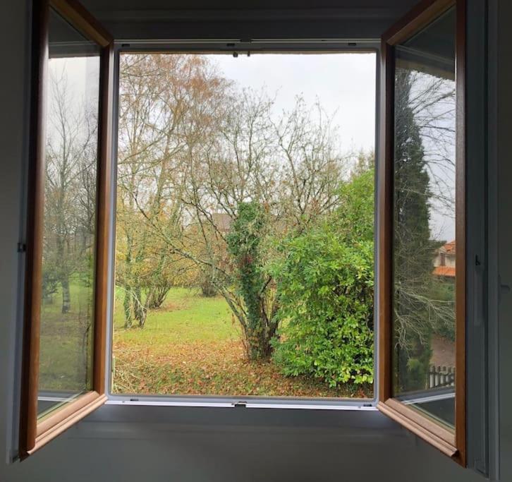 Charmant Gite En Perigord Vert Douchapt Exteriér fotografie