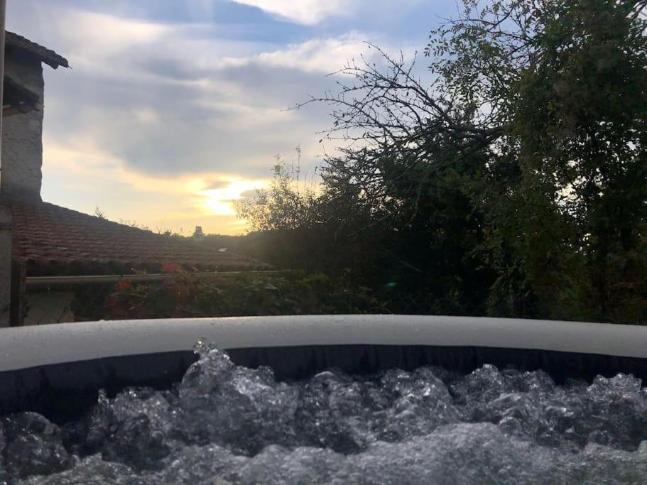 Charmant Gite En Perigord Vert Douchapt Exteriér fotografie