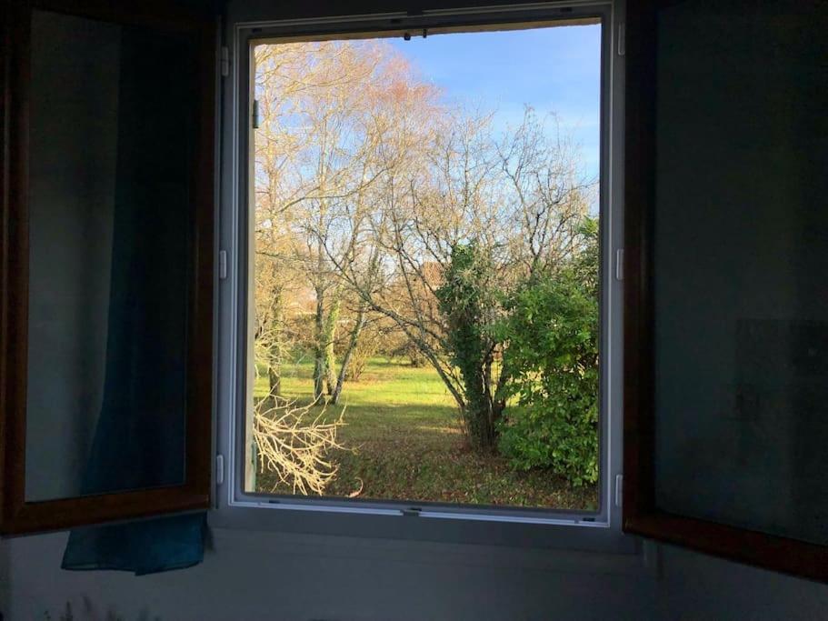 Charmant Gite En Perigord Vert Douchapt Exteriér fotografie